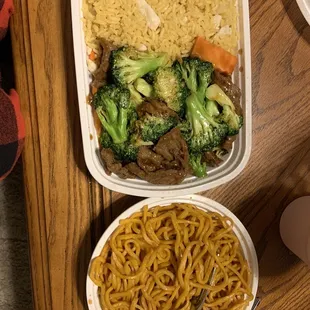 Beef and broccoli combo and I added plain noddles for my daughter
