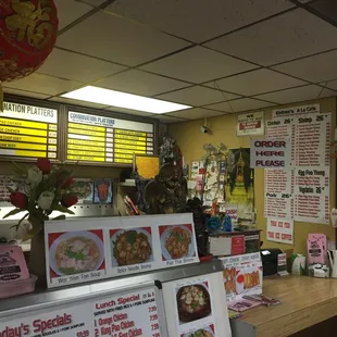 ramen and noodles, interior
