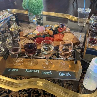 Wine flight with medium board