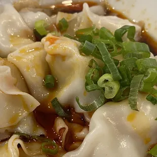 Wontons in chili oil