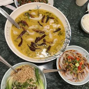 Garlic Mung Bean Noodle Suan Ni Liang Fen