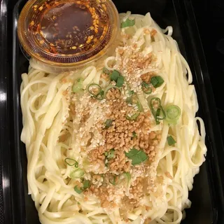 Cold Noodle with Garlic Sauce