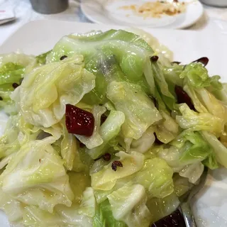 Sauteed Cabbage with Dried Chili Pepper