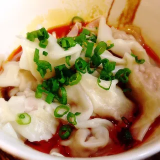 Wonton with Red Chili Sauce