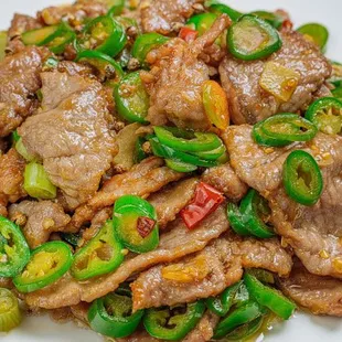 beef with green n red pepper