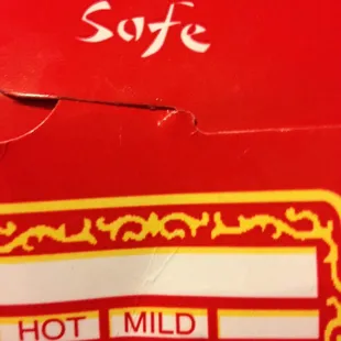 Microwave your leftovers without fighting a wire handle!