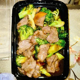 Beef and Broccoli w/ White Rice (Rice not pictured)