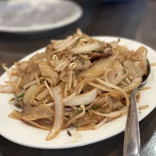 Beef Chow Fun 干炒牛河