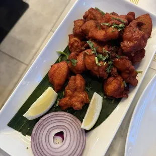 food, chicken wings and fried chicken