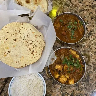 Kadai paneer, tawa roti