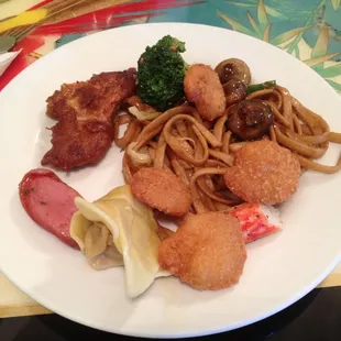 Fried shrimp, sausage, noodles