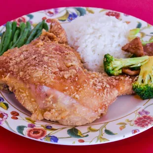 Chicken leg quarter lunch combo w/ Beef Broccoli and Green bean.