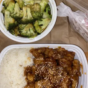 Sesame Chicken + side of Broccoli