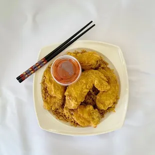 Chicken wings with fried rice
