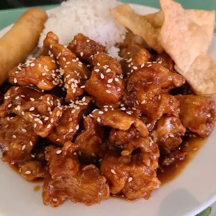 Sesame coated chicken lunch special ($10.95)