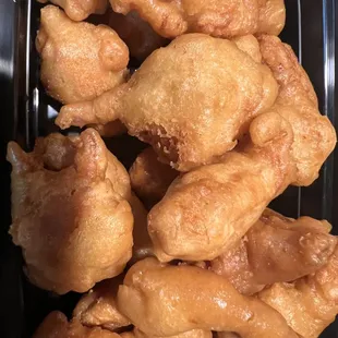 chicken wings and fried chicken, food