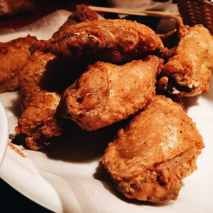 Plain juicy fried chicken, ready to be dipped in the sauces!