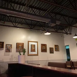 Dinning Room with great artwork!