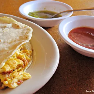 chorizo &amp; egg &amp; salsas