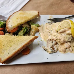 Grilled Mahi Mahi with vegetables