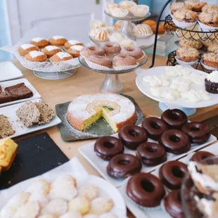 donuts, interior