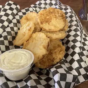 Fried green tomatoes