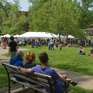 Children welcome! Lots of fun crafts activities for them to participate in take place in the tents. But please leave your fur-babies at home