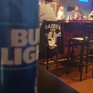 a bottle of bud light