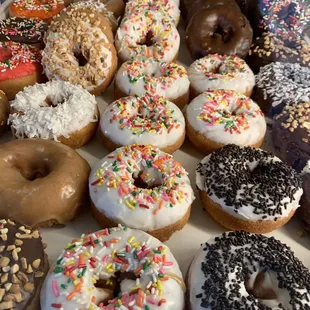 food, donuts, dough desserts