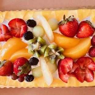 Mango mousse cake