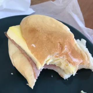 Ham and Egg Bun (3)