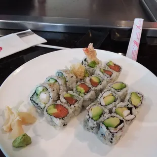 Sushi rolls