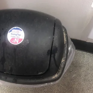 Trash can