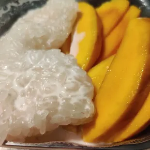 Mango sticky rice (to-go)