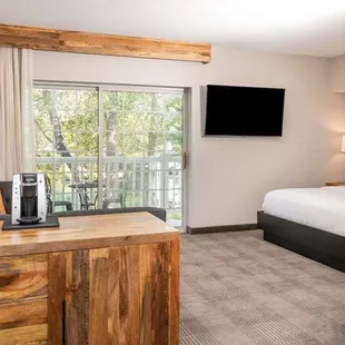 King Room Courtyard View