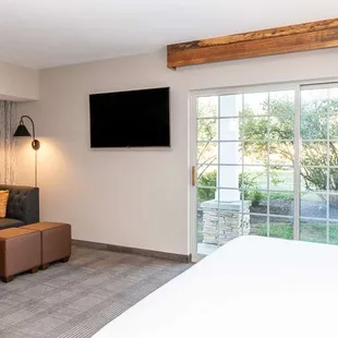 King Bed and Sitting Area