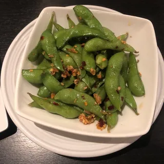 Spicy Garlic Edamame