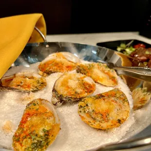 a platter of oysters