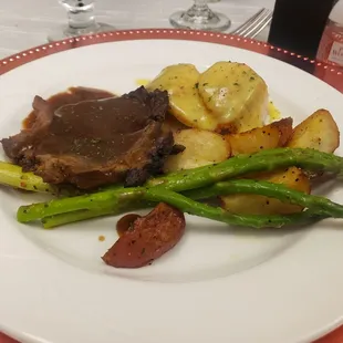 Surf and turf with potatoes and asparagus