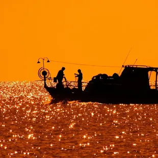 Pots overflowing with crazy crabs, line&apos;s splitting from their fatty backfins, and watermen smiling with a bountiful catch....