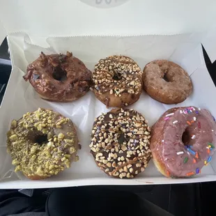 Maple Bacon, Pistachio, snickers (2), pumpkin spice and The Homer. Yum!