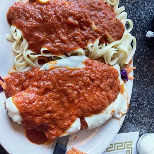 I had the Chicken Alfredo and i have never enjoyed it as much as i did today