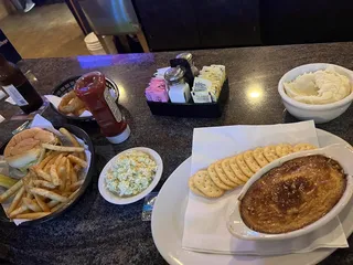 Cohee's 404 Restaurant & Lounge