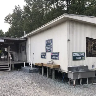 Main office, CO2 and goggle cleaning stations
