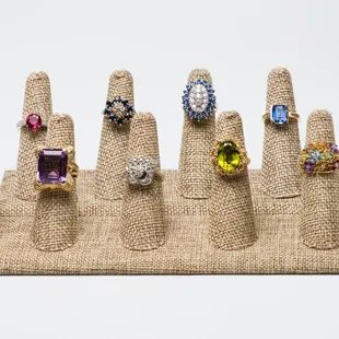 Chesapeake Square Pawn shop Near Me, Jewelry Buyer, Gold Buyer, Diamond Buyer, Watch Buyer, Coin Dealer, Gold Coins, Rolex Buyer, Gold Refin