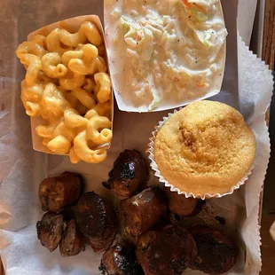 Sausage Mac and slaw