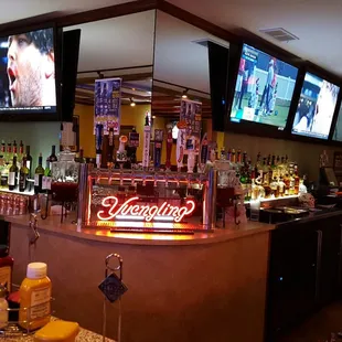 Great hang out. Would love to catch Brown's games here, but closed on Sundays.