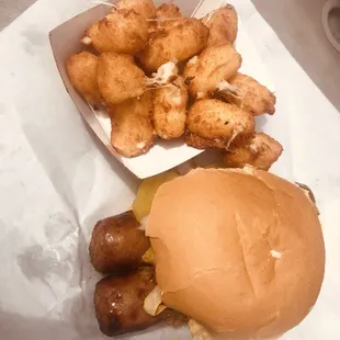 Double Brat sammy with cheese curds! Yuh Umm