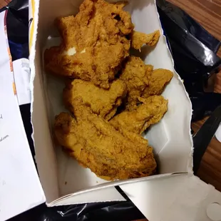 8 pieces fried Chicken (12 buc) (good) (lean, moist)