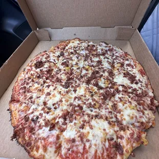Large Bacon &amp; Pineapple Pizza